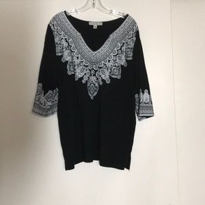 Tunic top with white detail